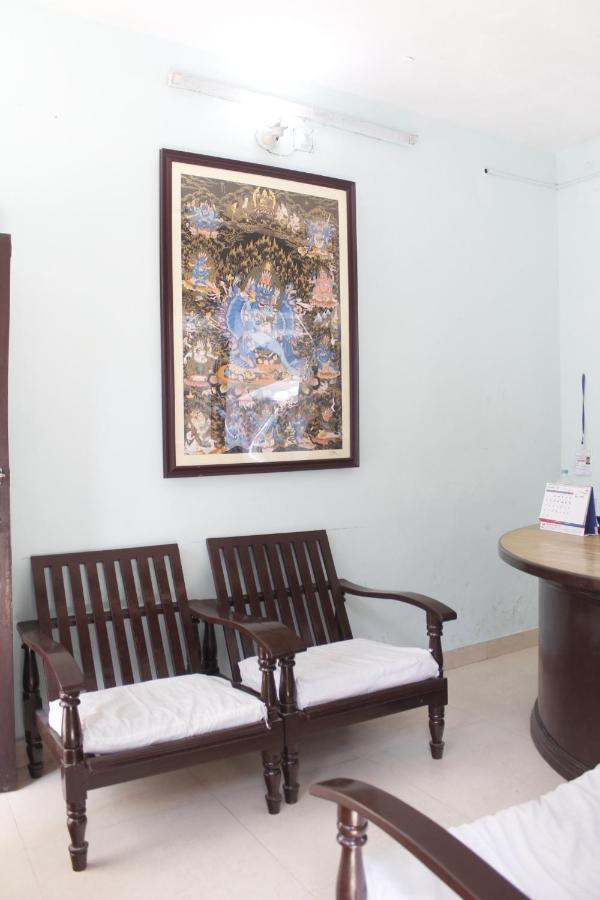 Pushpa Guest House Pokhara Exterior photo